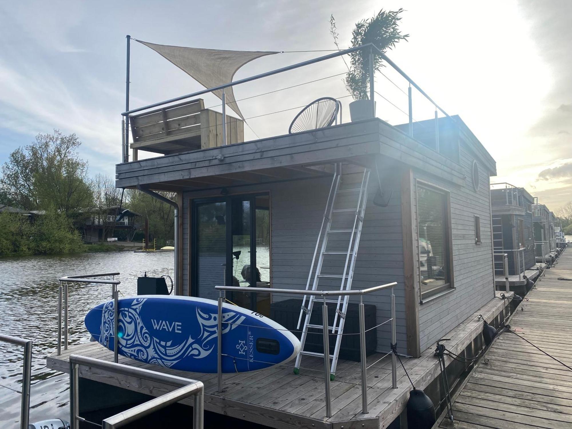 Hotel Hausboot Off Im Diamantgraben An Der Elbe Amburgo Esterno foto